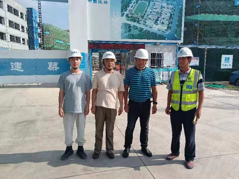1667986588633621.jpg 項(xiàng)目監(jiān)理部合照 (2).jpg
